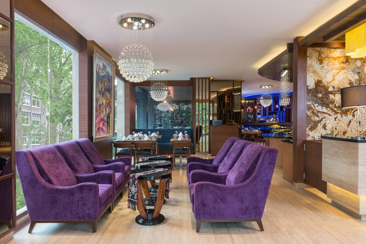 Sotis Residence Pejompongan Jakarta Exteriör bild