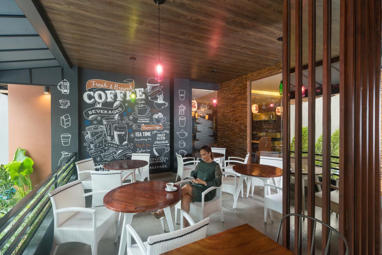 Sotis Residence Pejompongan Jakarta Exteriör bild